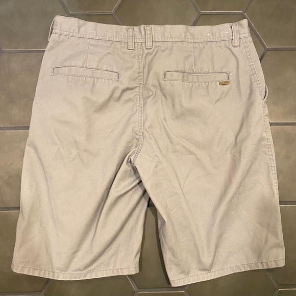 Men’s Freeworld Shorts- Size 34 Waist - Picture 2 of 3